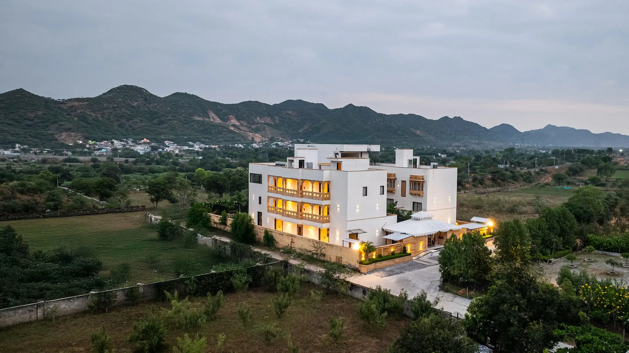 best hotel in pushkar